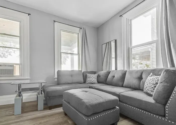 Unique 5Br 3Ba Minutes From The Falls