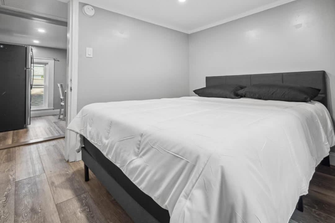 Unique 5br 3ba Minutes From The Falls Ferienhaus